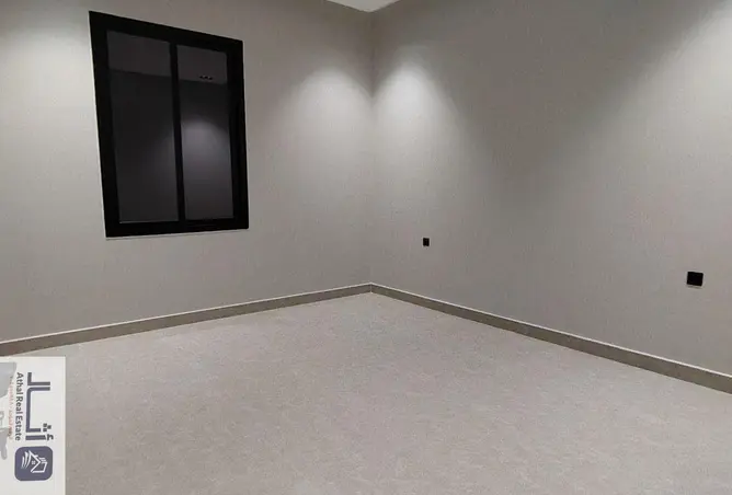 52300775 - Property Image 3