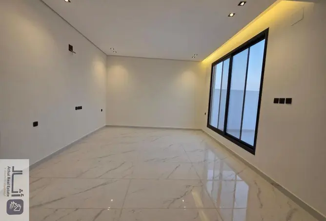 52086058 - Property Image 2