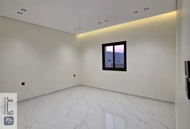 52086058 - Property Image 3