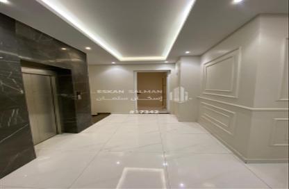 Apartment - 5 Bedrooms - 3 Bathrooms for sale in Al Buhayrah - Al Khubar - Eastern Apartment - 5 Bedrooms - 3 Bathrooms for sale in Al Buhayrah - Al Khubar - Eastern