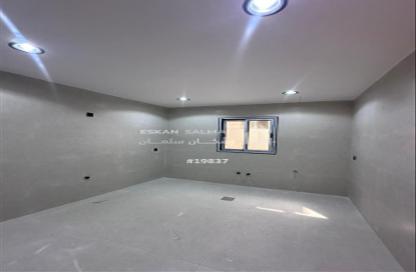 Apartment - 5 Bedrooms - 4 Bathrooms for sale in البحر - Al Jubail - Eastern Apartment - 5 Bedrooms - 4 Bathrooms for sale in البحر - Al Jubail - Eastern