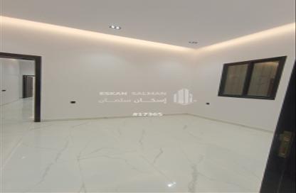 طابق كامل - 5 غرف نوم - 3 حمامات للبيع في الجنادرية - الرياض - الرياض طابق كامل - 5 غرف نوم - 3 حمامات للبيع في الجنادرية - الرياض - الرياض