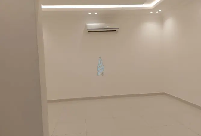 52019353 - Property Image 3