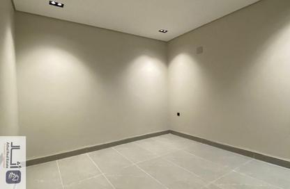 Full Floor - 3 - 3 for sale in Ishbiliyah - Riyadh - Ar Riyadh