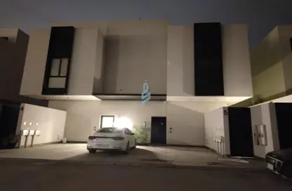 Full Floor - 3 Bedrooms - 4 Bathrooms for rent in Al Arid - Riyadh - Ar Riyadh