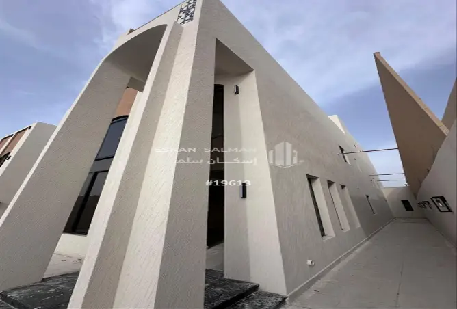 51861198 - Property Image 2