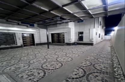 Full Floor - 5 Bedrooms - 3 Bathrooms for rent in Al Munisiyah - Riyadh - Ar Riyadh