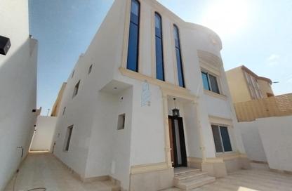 Villa - 4 Bedrooms - 7+ Bathrooms for rent in Ar Rafiah - Riyadh - Ar Riyadh