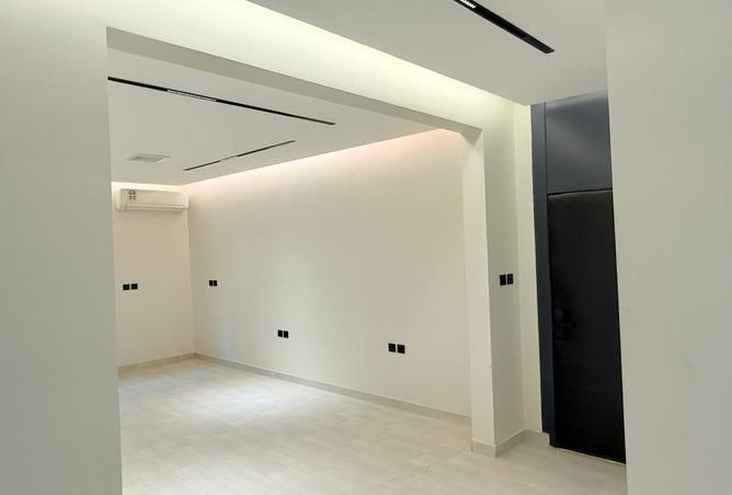 258886 - Property Image 3