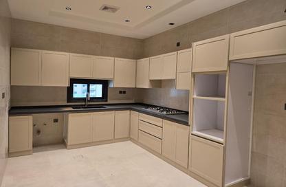 Apartment - 5 Bedrooms - 3 Bathrooms for rent in As Salamah - Jeddah - Makkah Al Mukarramah Apartment - 5 Bedrooms - 3 Bathrooms for rent in As Salamah - Jeddah - Makkah Al Mukarramah