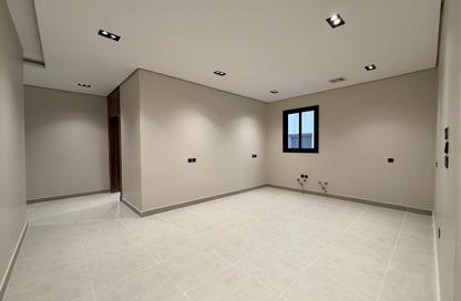 Full Floor - 5 Bedrooms - 5 Bathrooms for sale in Al Yarmuk - Riyadh - Ar Riyadh