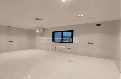 Apartment - 5 Bedrooms - 4 Bathrooms for sale in Al Janadriyah - Riyadh - Ar Riyadh