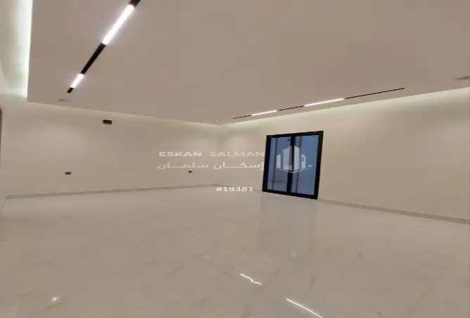 51861658 - Property Image 2