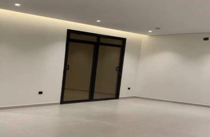 Apartment - 3 Bedrooms - 3 Bathrooms for rent in Al Qadisiyah - Riyadh - Ar Riyadh