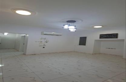 Apartment - 3 Bedrooms - 2 Bathrooms for rent in Al Aziziyah - Riyadh - Ar Riyadh