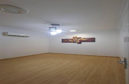 Apartment - 3 Bedrooms - 2 Bathrooms for rent in Al Aziziyah - Riyadh - Ar Riyadh