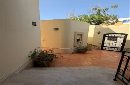 Villa - 4 Bedrooms - 5 Bathrooms for sale in Al Khalidiyah - Jeddah - Makkah Al Mukarramah
