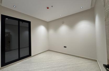 Apartment - 4 Bedrooms - 3 Bathrooms for sale in Al Munisiyah - Riyadh - Ar Riyadh