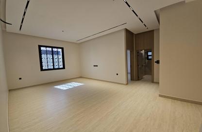 Apartment - 3 Bedrooms - 3 Bathrooms for sale in Ishbiliyah - Riyadh - Ar Riyadh