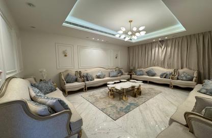 Villa - 5 Bedrooms - 5 Bathrooms for sale in Al Munisiyah - Riyadh - Ar Riyadh