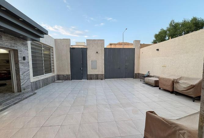 51703873 - Property Image 2