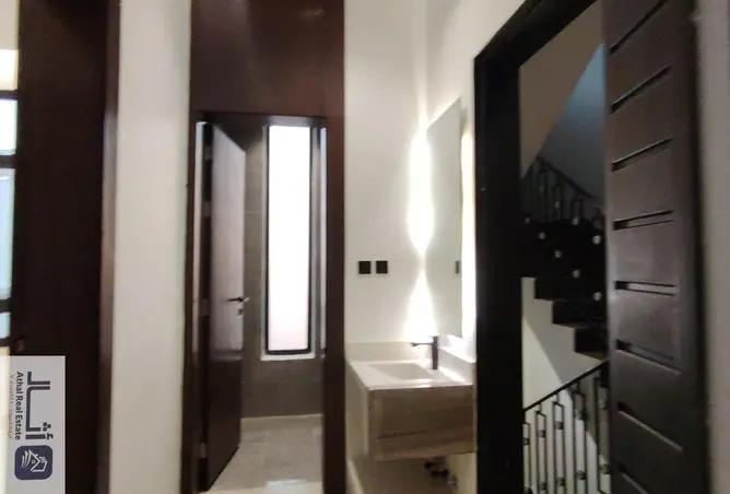 52348209 - Property Image 3