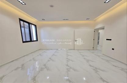 شقة - 3 غرف نوم - 3 حمامات للبيع في الزهرة - الرياض - الرياض