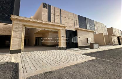 Full Floor - 5 Bedrooms - 3 Bathrooms for sale in Al Janadriyah - Riyadh - Ar Riyadh