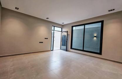Villa - 5 Bedrooms - 6 Bathrooms for sale in Al Munisiyah - Riyadh - Ar Riyadh Villa - 5 Bedrooms - 6 Bathrooms for sale in Al Munisiyah - Riyadh - Ar Riyadh