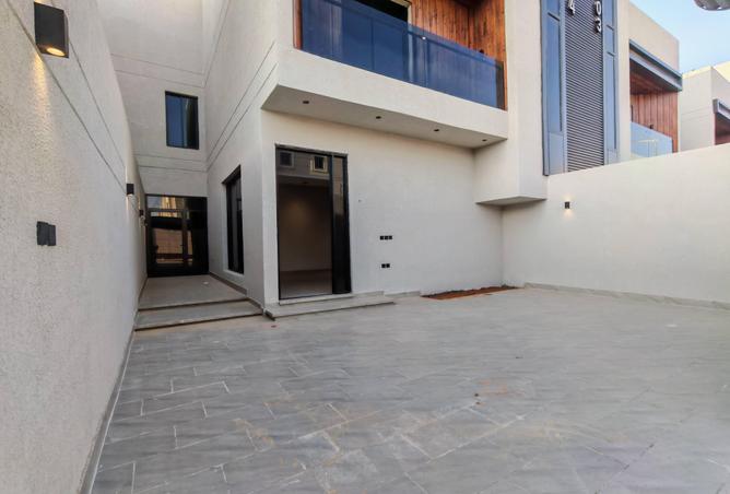 51654060 - Property Image 2