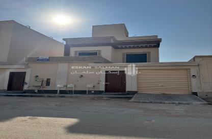 طابق كامل - 5 غرف نوم - 4 حمامات للبيع في القادسية - الرياض - الرياض