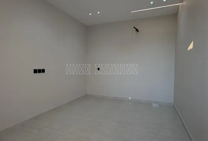 52306044 - Property Image 3