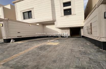 Full Floor - 5 Bedrooms - 3 Bathrooms for sale in Al Qadisiyah - Riyadh - Ar Riyadh