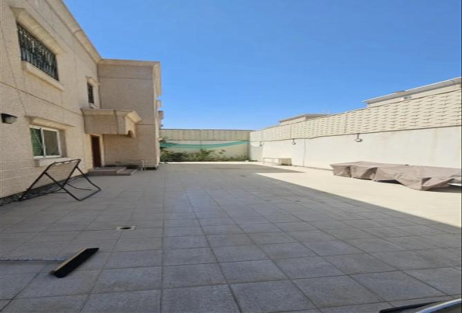 2OymDNpQcJE - Property Image 3