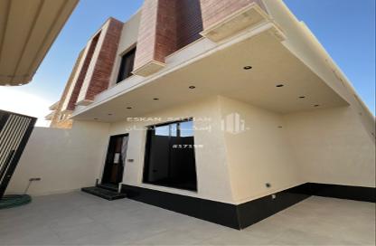 شقة - 6 غرف نوم - 4 حمامات للبيع في الرمال - الرياض - الرياض