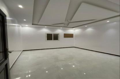 Apartment - 5 Bedrooms - 3 Bathrooms for rent in Al Marwah - Jeddah - Makkah Al Mukarramah