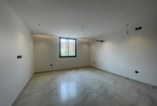 52122921 - Property Image 3
