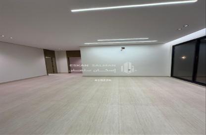 Full Floor - 5 Bedrooms - 4 Bathrooms for sale in Al Khalij - Riyadh - Ar Riyadh