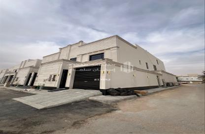 طابق كامل - 5 غرف نوم - 3 حمامات للبيع في الجنادرية - الرياض - الرياض