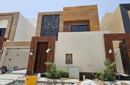 Full Floor - 5 Bedrooms - 4 Bathrooms for sale in Ar Rimal - Riyadh - Ar Riyadh