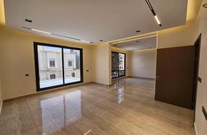 Full Floor - 5 Bedrooms - 4 Bathrooms for sale in Ar Rimal - Riyadh - Ar Riyadh