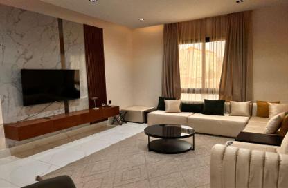 Apartment - 3 Bedrooms - 2 Bathrooms for rent in Al Hamra - Al Khubar - Eastern