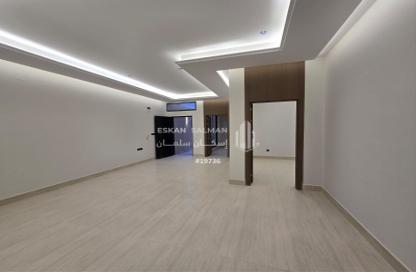 Apartment - 5 Bedrooms - 3 Bathrooms for sale in Al Duraihemiyah - Riyadh - Ar Riyadh