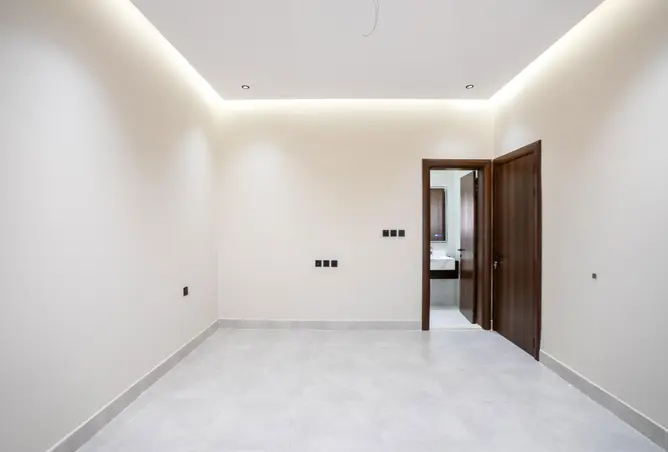 51531433 - Property Image 3
