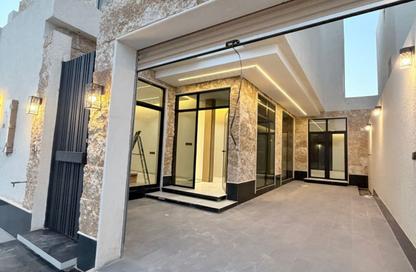Villa - 6 Bedrooms - 5 Bathrooms for sale in Al Farouk - Riyadh - Ar Riyadh