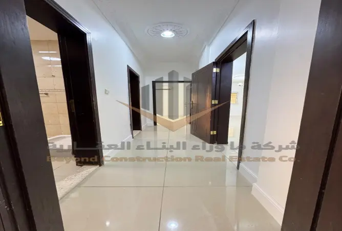 52207658 - Property Image 2