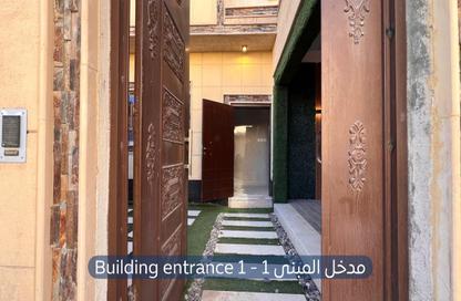 طابق كامل - 4 غرف نوم - 5 حمامات للايجار في الصحافة - الرياض - الرياض