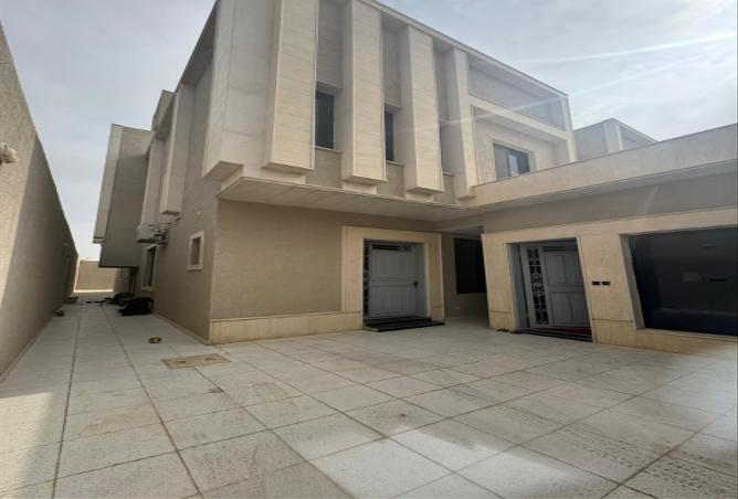 258898 - Property Image 2