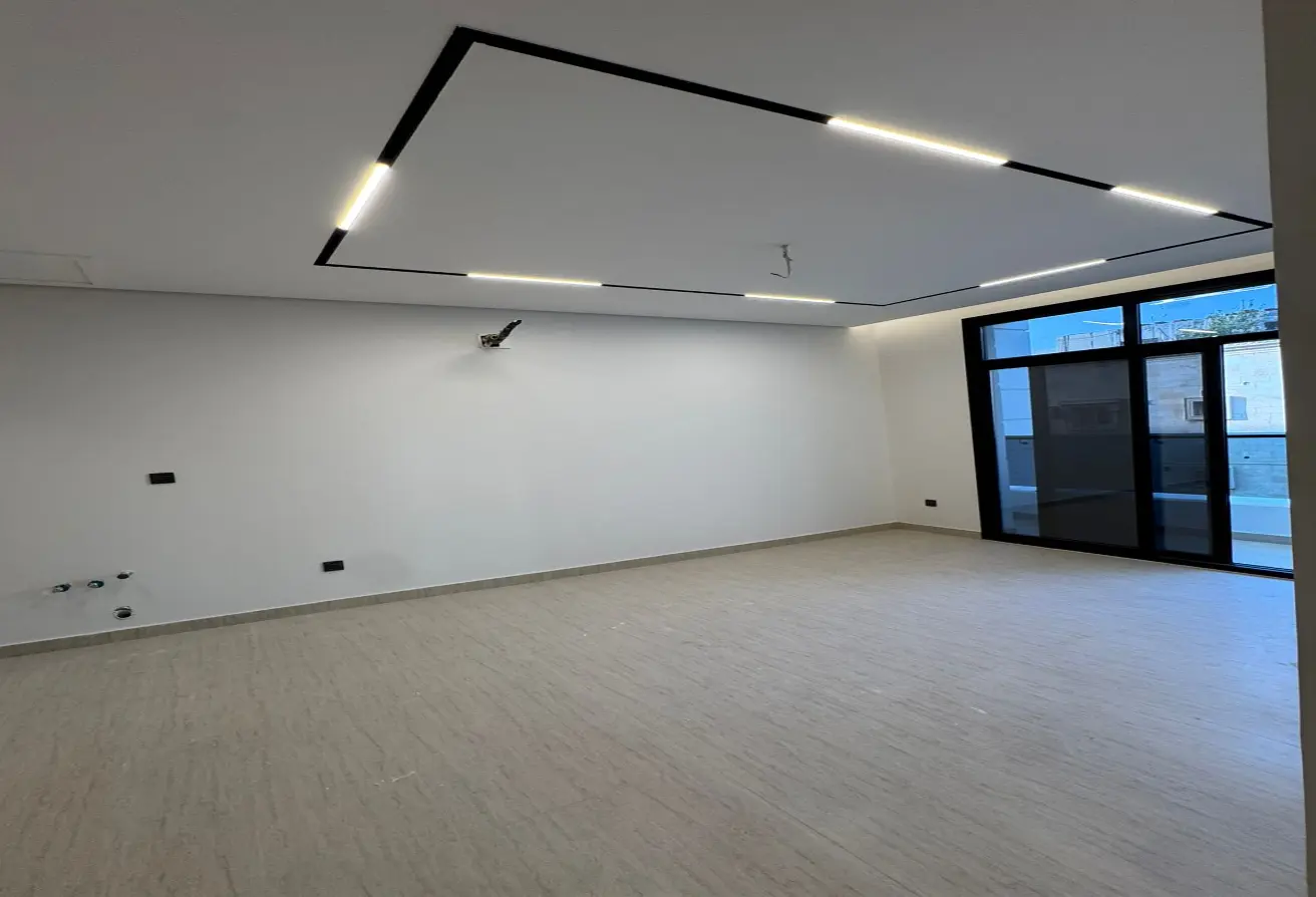 52163388 - Property Main Image