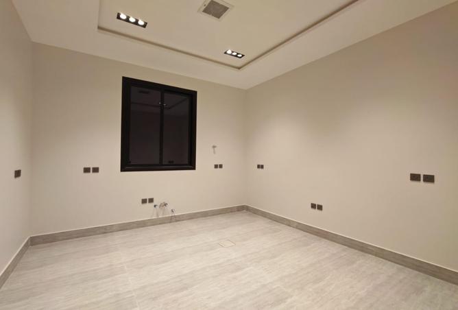 51703838 - Property Image 3
